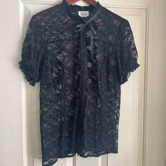 UNIQUE VINTAGE Black Lace Short-Sleeve Blouse with Ribbon Tie Size M - Picture 2 of 9